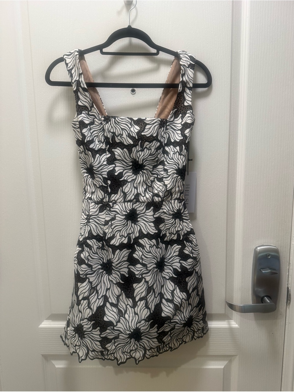 Helsi Belen Sleeveless Square-Neck Mini Dress in Black &White Size S NWT - Picture 3 of 4